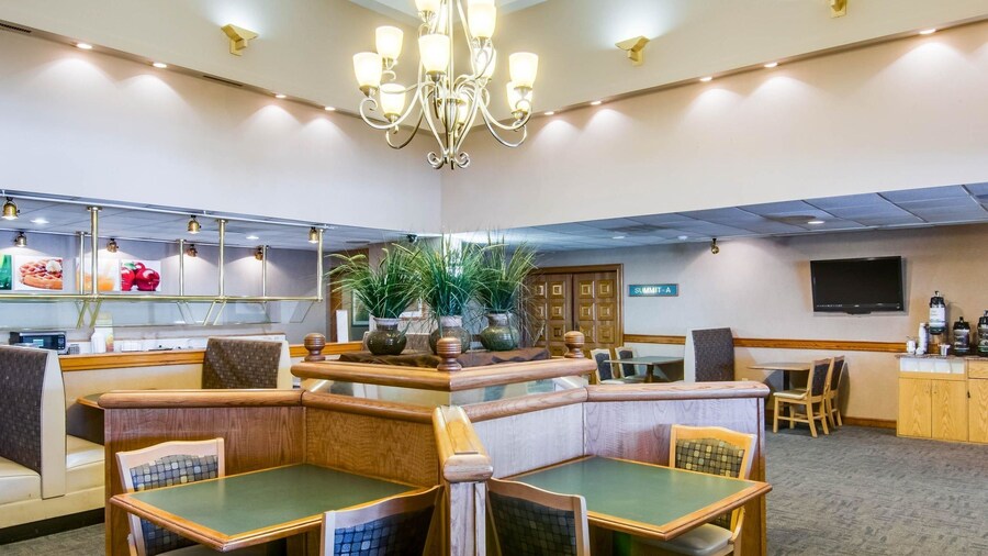 Quality Hotel and Conference Center Bluefield