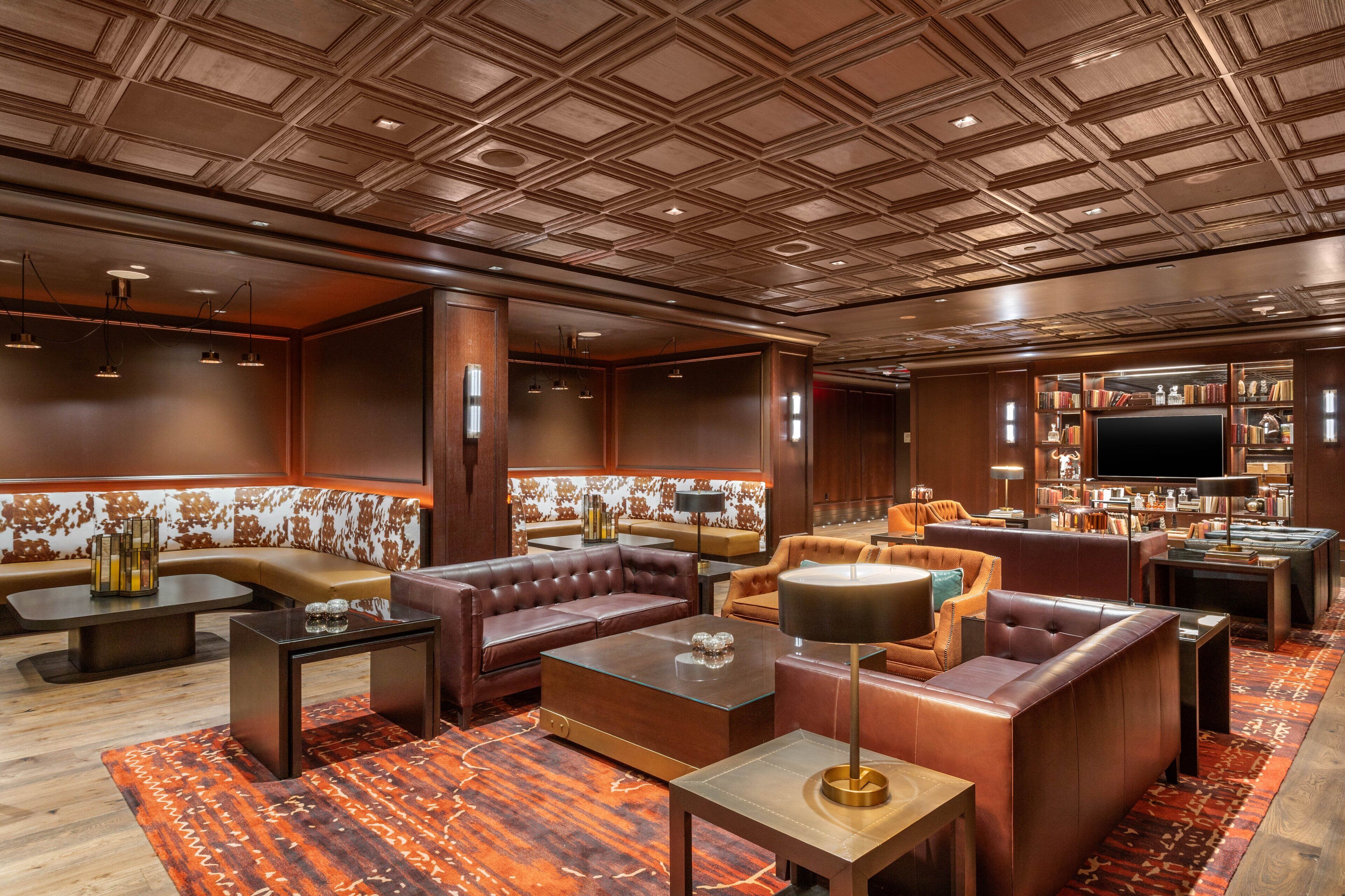 Bar lounge