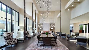 3 quầy bar/khu lounge, lounge tại sảnh