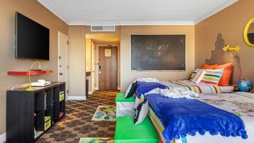 Suite, 2 grands lits (Kids Sensory Suite) | Literie de qualité, lit avec matelas à plateau-coussin, coffre-fort