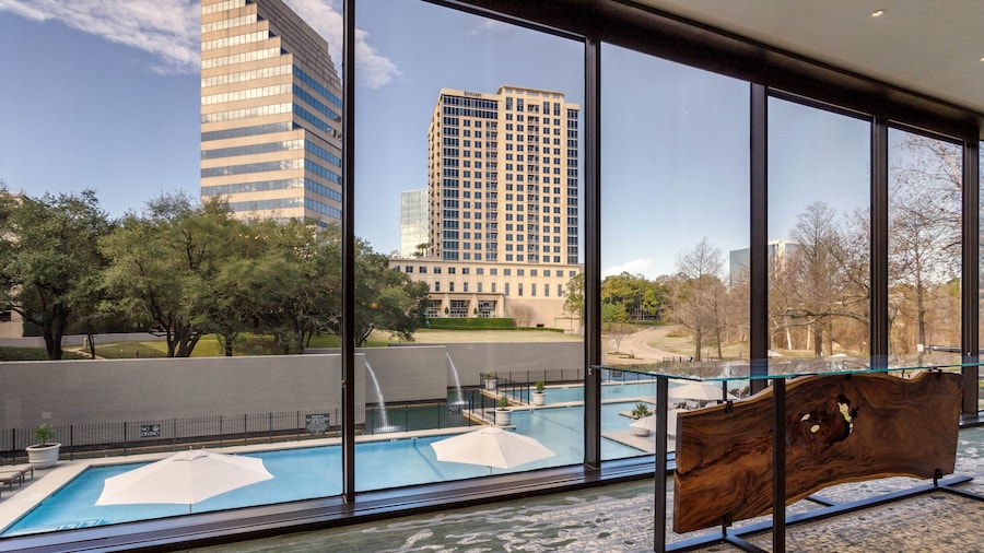 Omni Houston Hotel