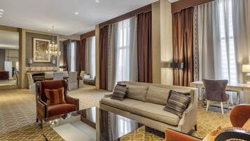 Premium bedding, pillowtop beds, in-room safe, desk