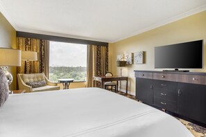 Premium bedding, pillow-top beds, minibar, in-room safe