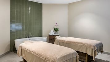 Couples treatment rooms, sauna, hot tub, body treatments, hydrotherapy