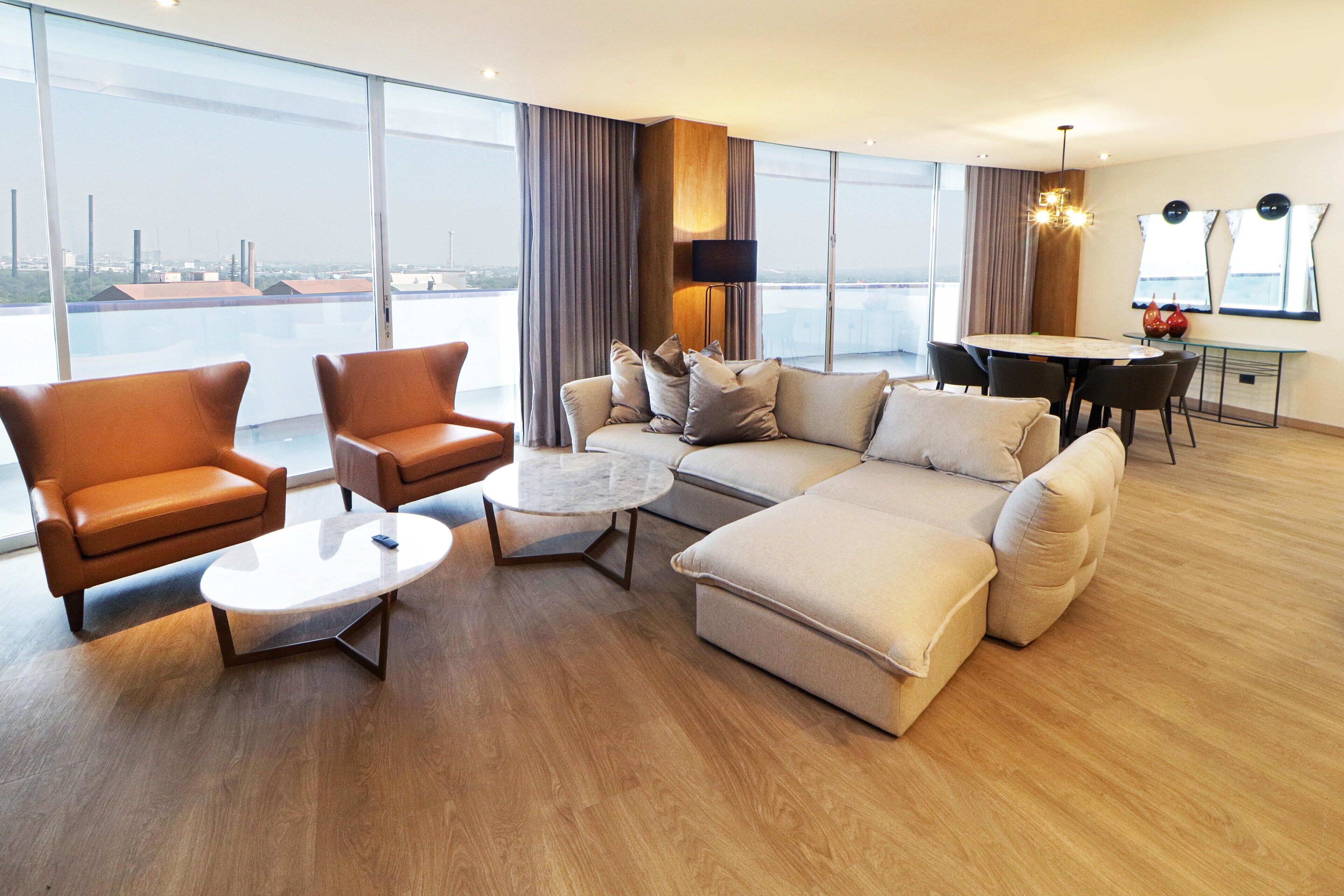 Suite, 1 Bedroom (Dining) | Down comforters, in-room safe, desk, blackout drapes