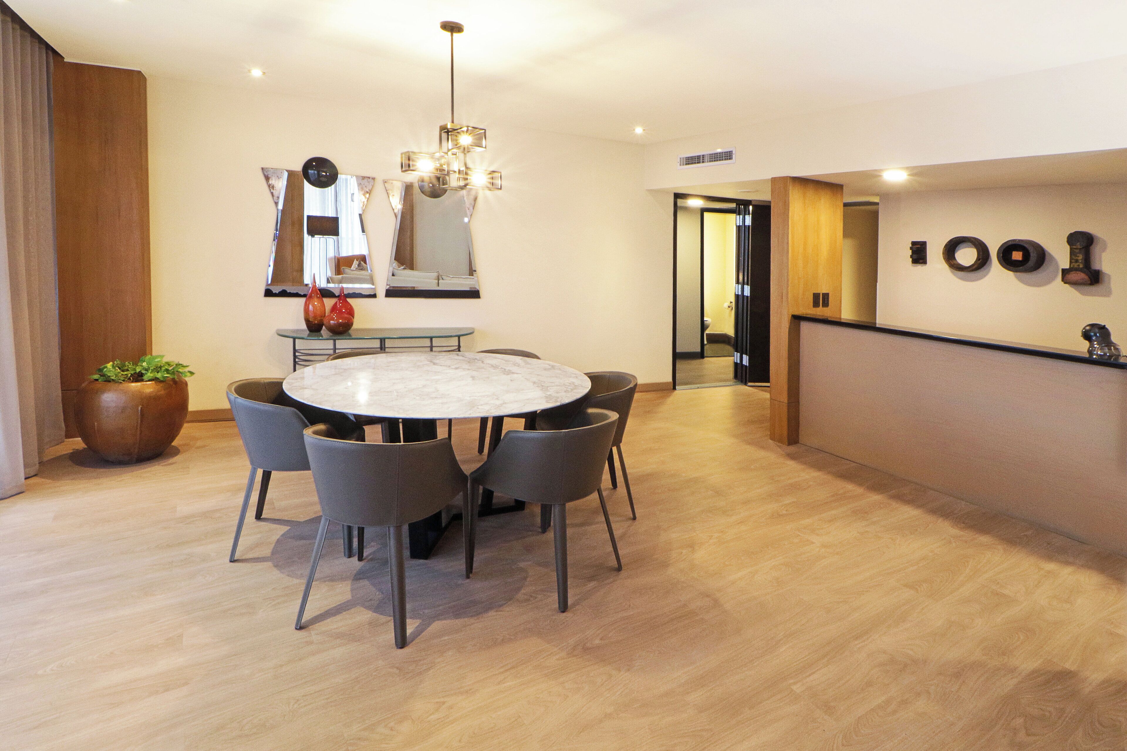 Suite, 1 Bedroom (Dining) | Down duvets, in-room safe, desk, blackout curtains