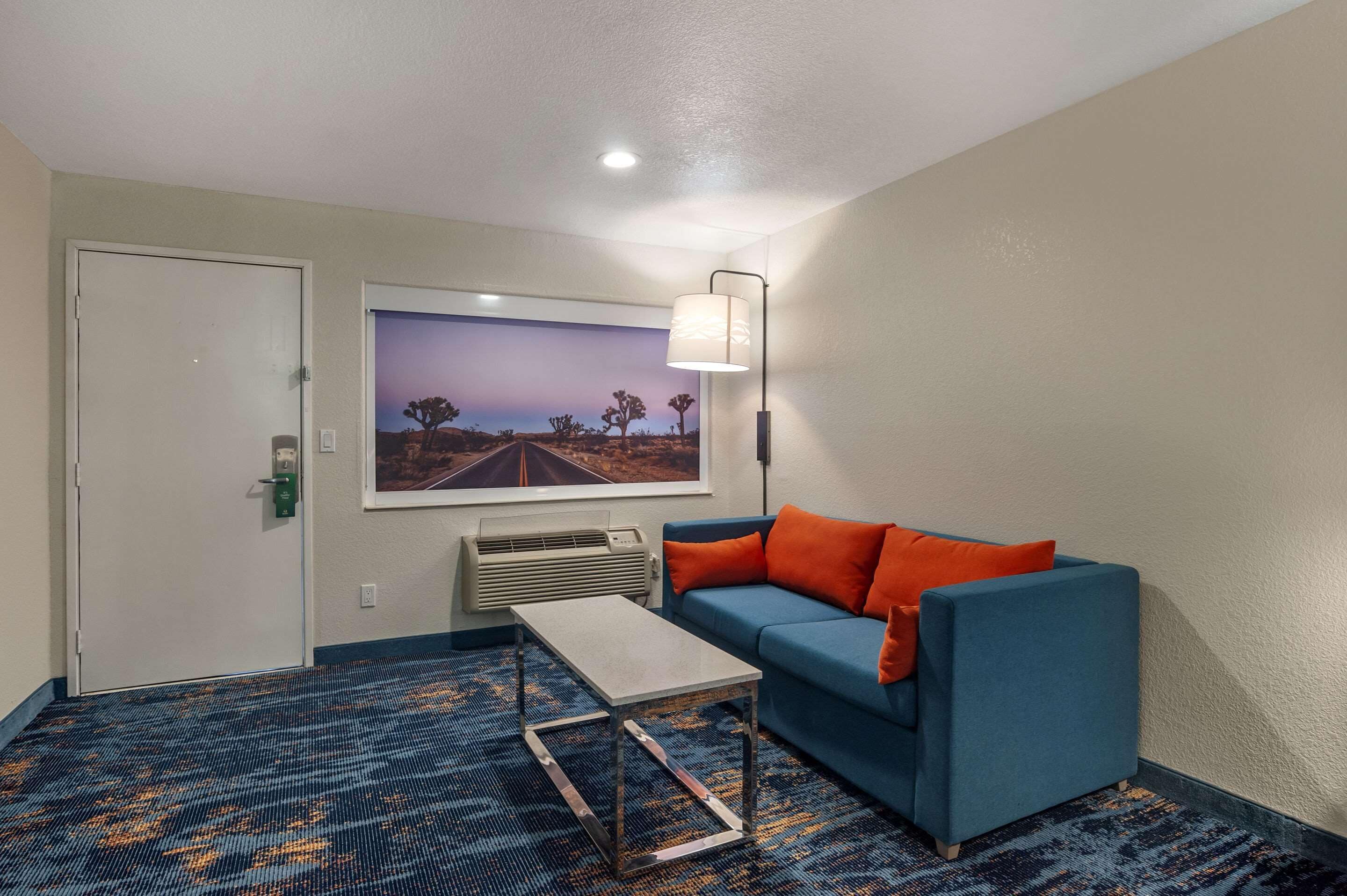 Standard Room, Non Smoking | Down comforters, blackout drapes, iron/ironing board, free WiFi