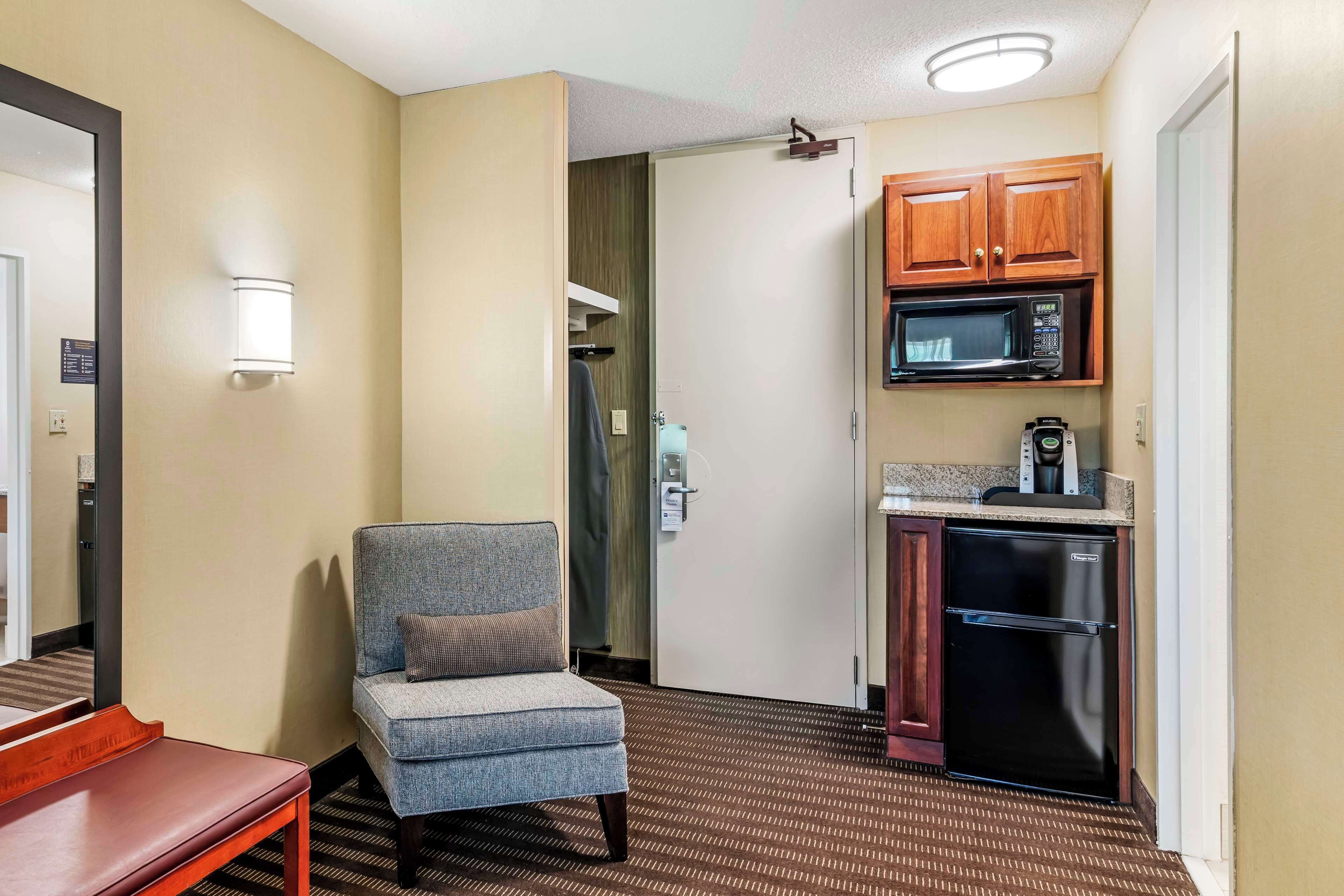 standard room, 2 queen beds, non smoking, refrigerator & microwave | 1 bedroom, laptop workspace, iron/ironing board, rollaway beds