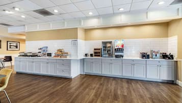 Free daily buffet breakfast