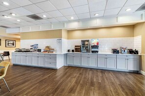 Bao gồm bữa sáng buffet hàng ngày 