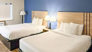 Standard Room, 2 Queen Beds, Non Smoking | Desk, blackout drapes, iron/ironing board, cribs (free) - Park Inn by Radisson, Ames (Ames)