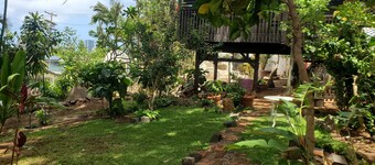 Manoa Valley Inn