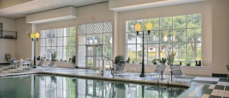 Indoor pool, pool loungers