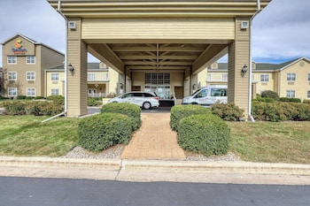 Comfort Suites Appleton Airport