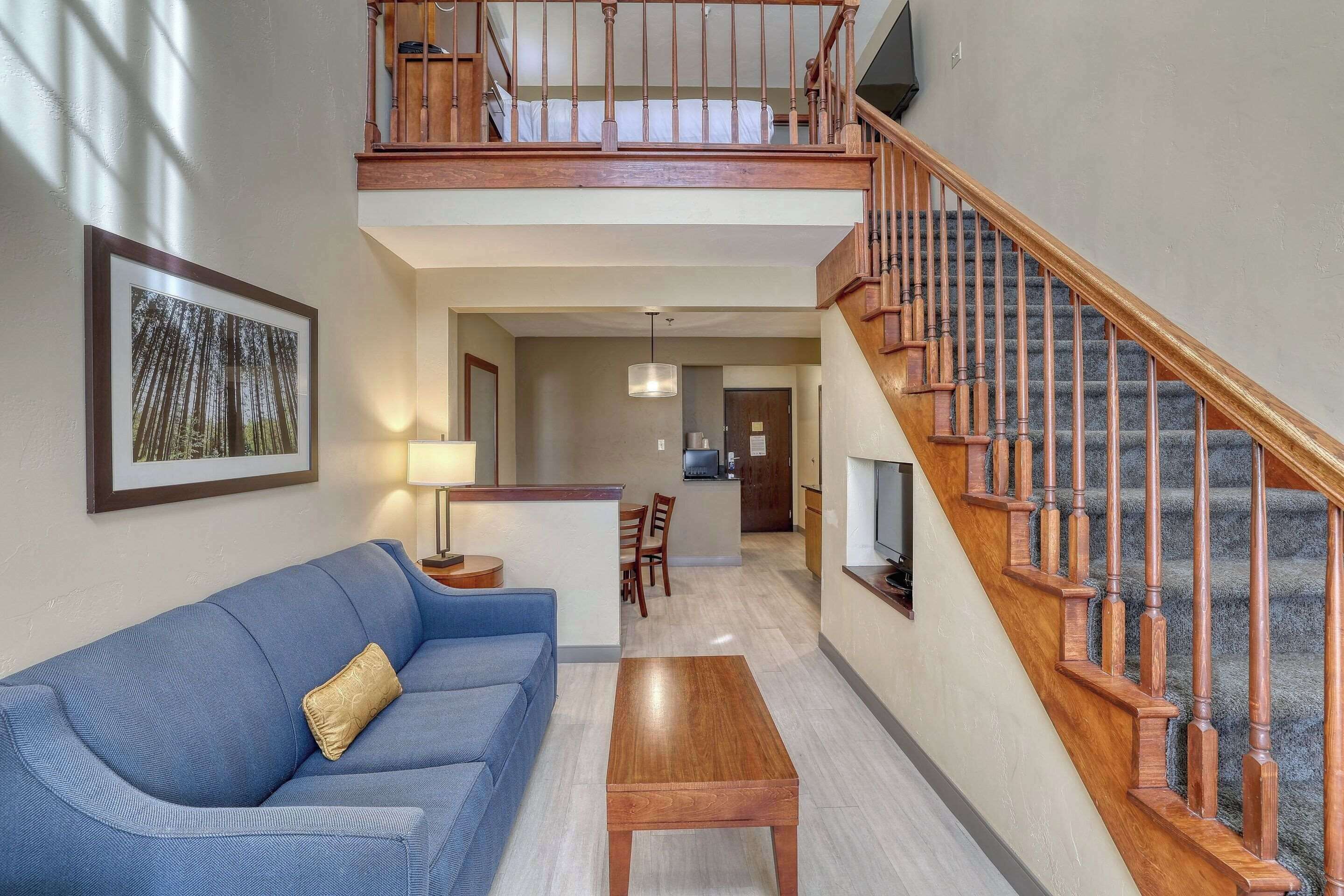 Premium bedding, pillow-top beds, in-room safe, desk