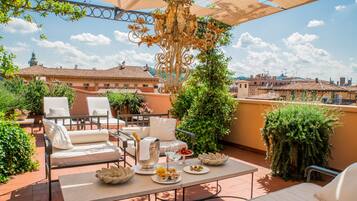 Suite, Terraza | Balcón