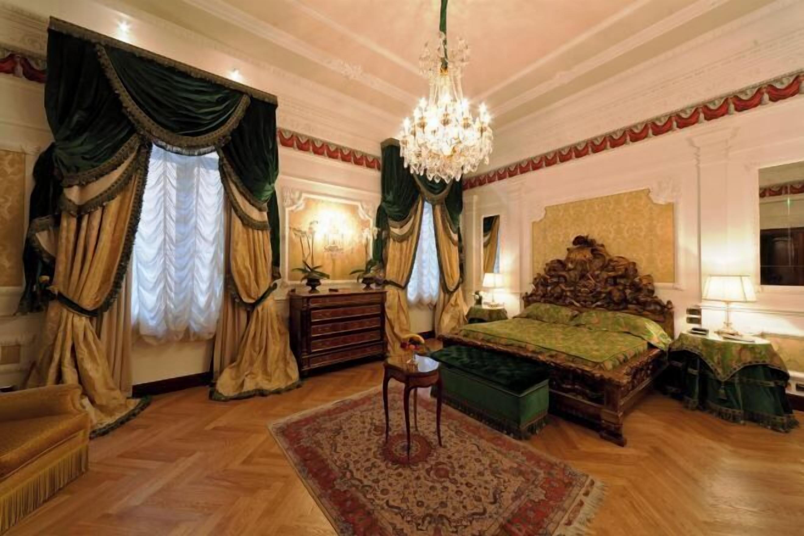 Premium bedding, minibar, in-room safe, individually furnished