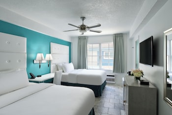 1 bedroom, Frette Italian sheets, premium bedding, down comforters at Beacon Hotel South Beach