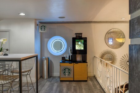 Beacon Hotel South Beach - Image 11