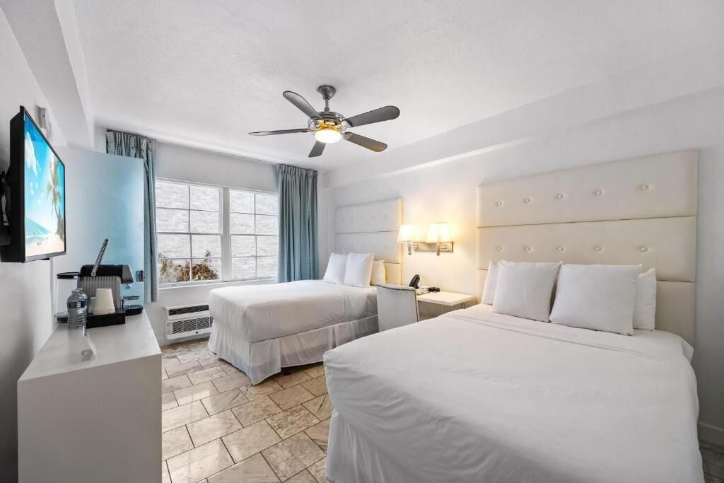 Deluxe Double | 1 bedroom, Frette Italian sheets, premium bedding, down comforters