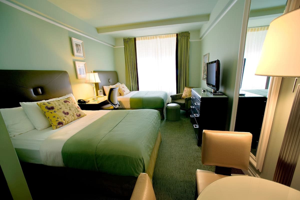 1 Schlafzimmer, Zimmersafe, Schreibtisch, Verdunkelungsvorhänge