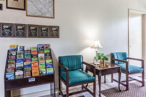 Business center - Motel 6 Lawrenceville, NJ (Lawrenceville)