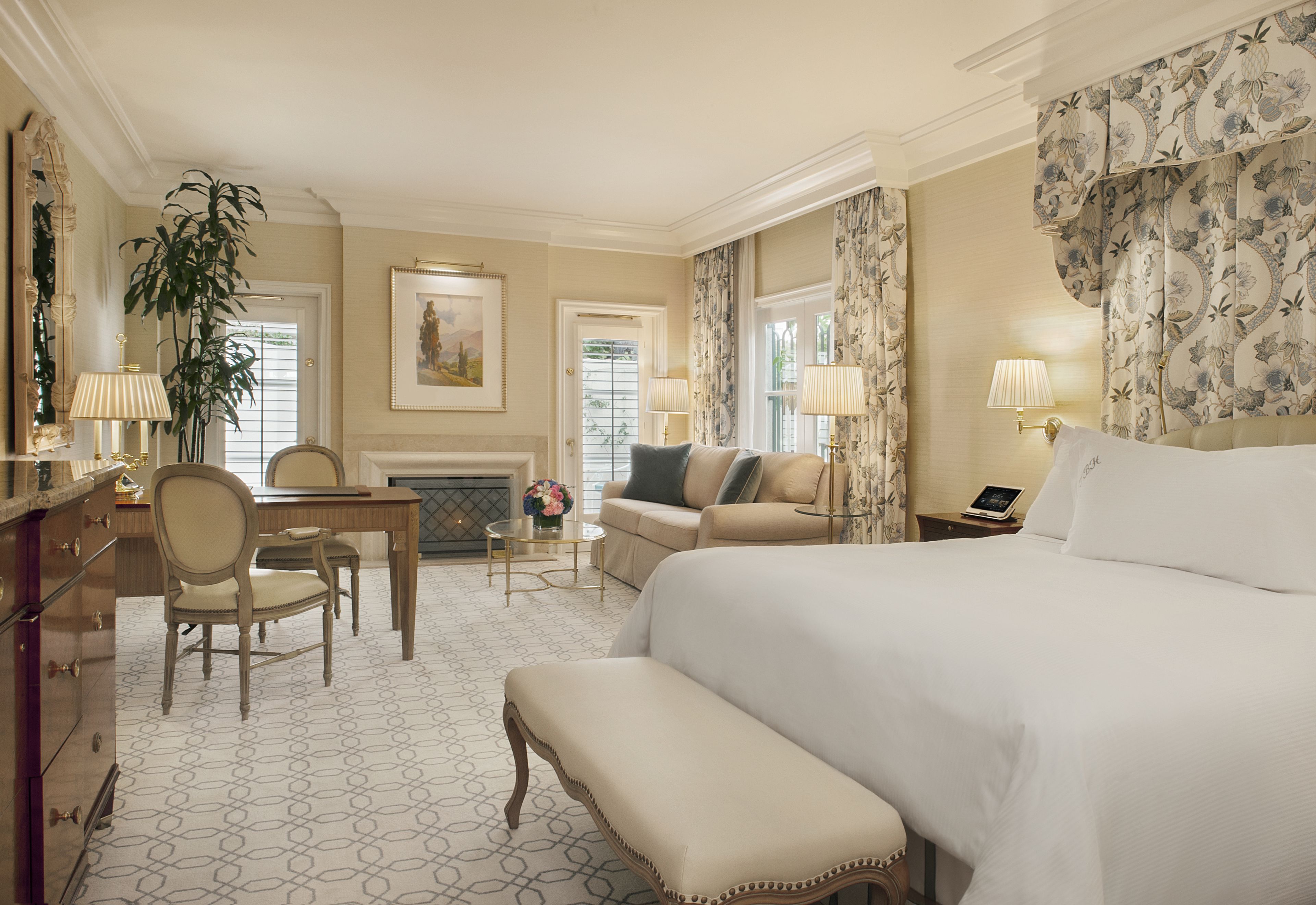 villa (guestroom) | frette italian sheets, premium bedding, down duvets, pillow-top beds