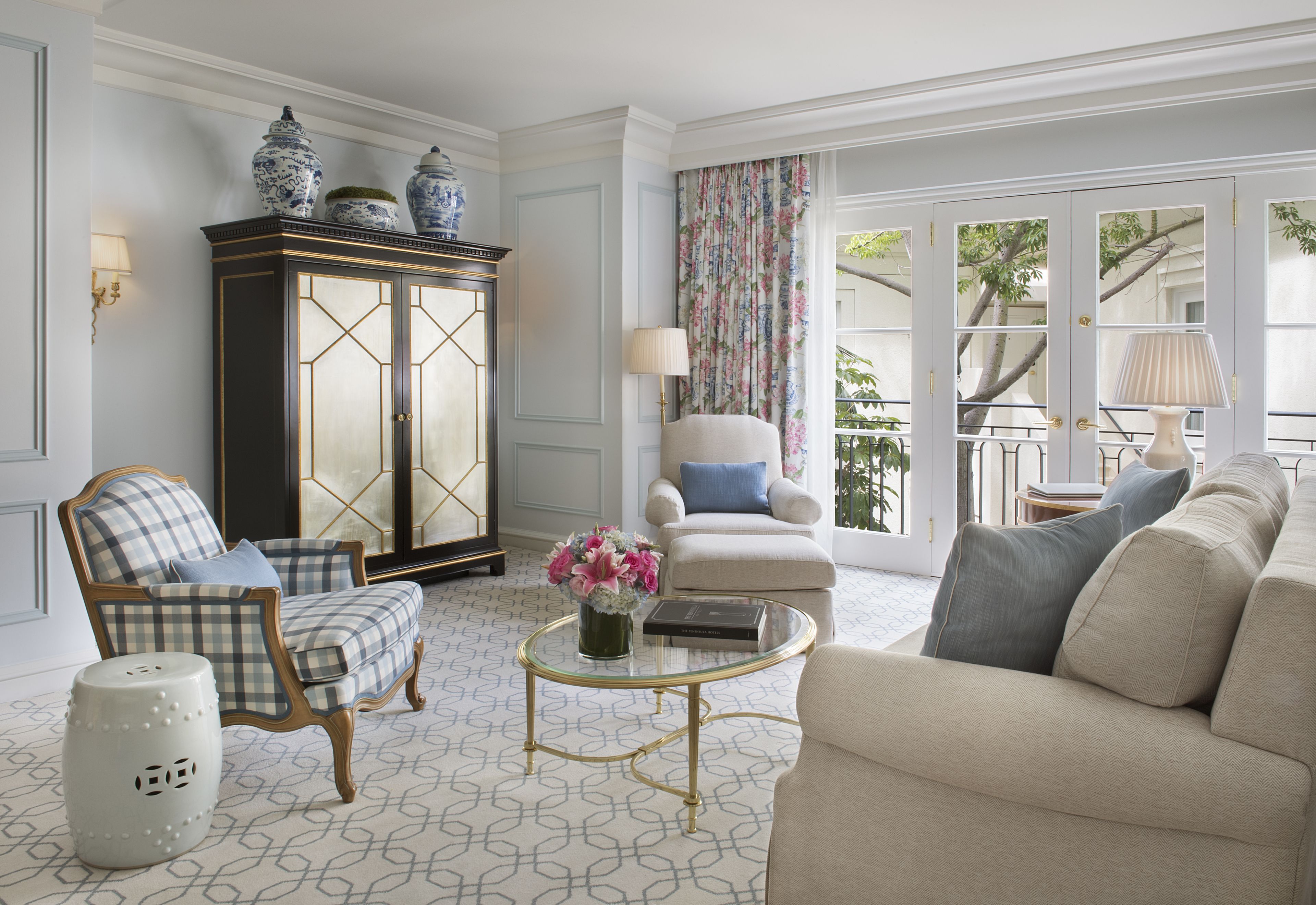 grand deluxe, executive room | living room | 42-inch lcd tv with digital channels, smart tv, tablet