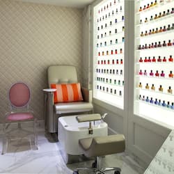 Couples treatment rooms, sauna, body treatments, aromatherapy
