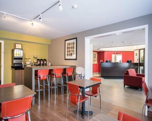 Free full breakfast  - Comfort Inn Moncton East (Moncton)