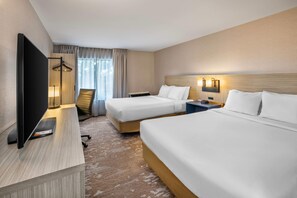 Chambre traditionnelle, 2 grands lits, non-fumeur (Upper Floor, Stair Access Only) | Literie de qualité, lit avec matelas à plateau-coussin, bureau
