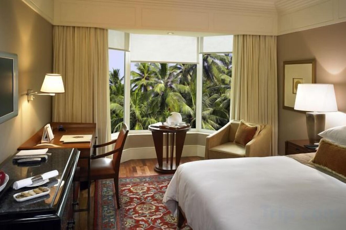 Royal Club King Room