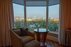Premier-Zimmer, Stadtblick | Hochwertige Bettwaren, Daunenbettdecken, Minibar, Zimmersafe