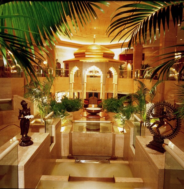 Lobby - The Leela Mumbai (Mumbai)
