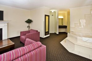 Premium bedding, desk, blackout curtains, soundproofing - Radisson Hotel Sudbury (Sudbury)