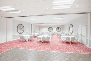 Meeting facility - Ramada by Wyndham Barstow (Barstow)