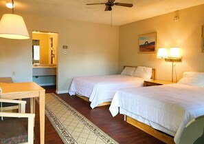 Individually decorated, individually furnished, soundproofing - Appletree Inn (Richfield)