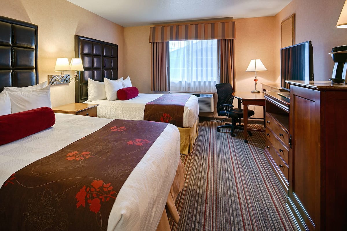 Desk, iron/ironing board, free WiFi, alarm clocks