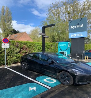 Borne de recharge pour véhicule électrique