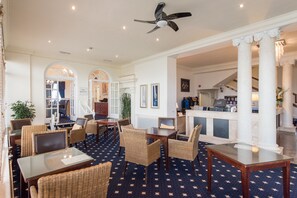 Lunch and dinner served, British cuisine - The Palace Hotel & Spa (Paignton)