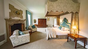 Sengetøy i egyptisk bomull, allergitestet sengetøy og skrivebord