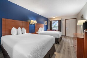 Standard Room, 2 Double Beds, Accessible, Bathtub | Pillowtop beds, desk, iron/ironing board, WiFi