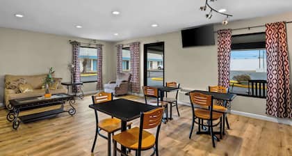 Rodeway Inn & Suites