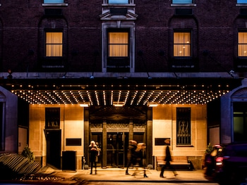 Front of property - evening/night at Ambassador Chicago, part of JdV by Hyatt