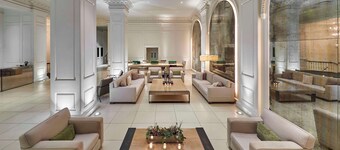 The Chicago Hotel Collection Ambassador Gold Coast