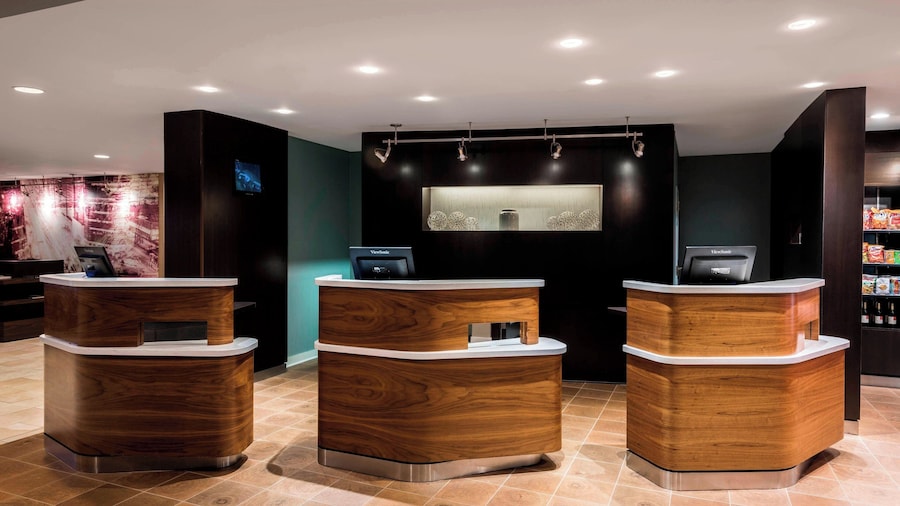 Courtyard by Marriott Chicago O'Hare