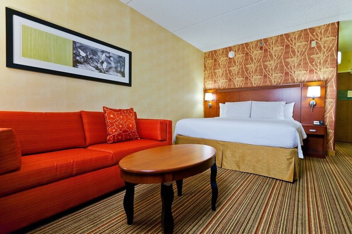 Hypo-allergenic bedding, desk, blackout curtains, iron/ironing board