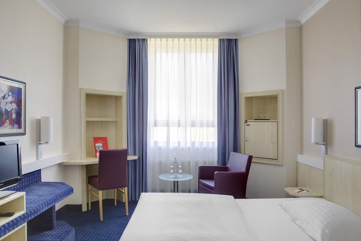 Minibar, in-room safe, desk, soundproofing