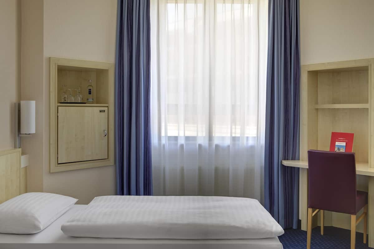 Minibar, in-room safe, desk, soundproofing