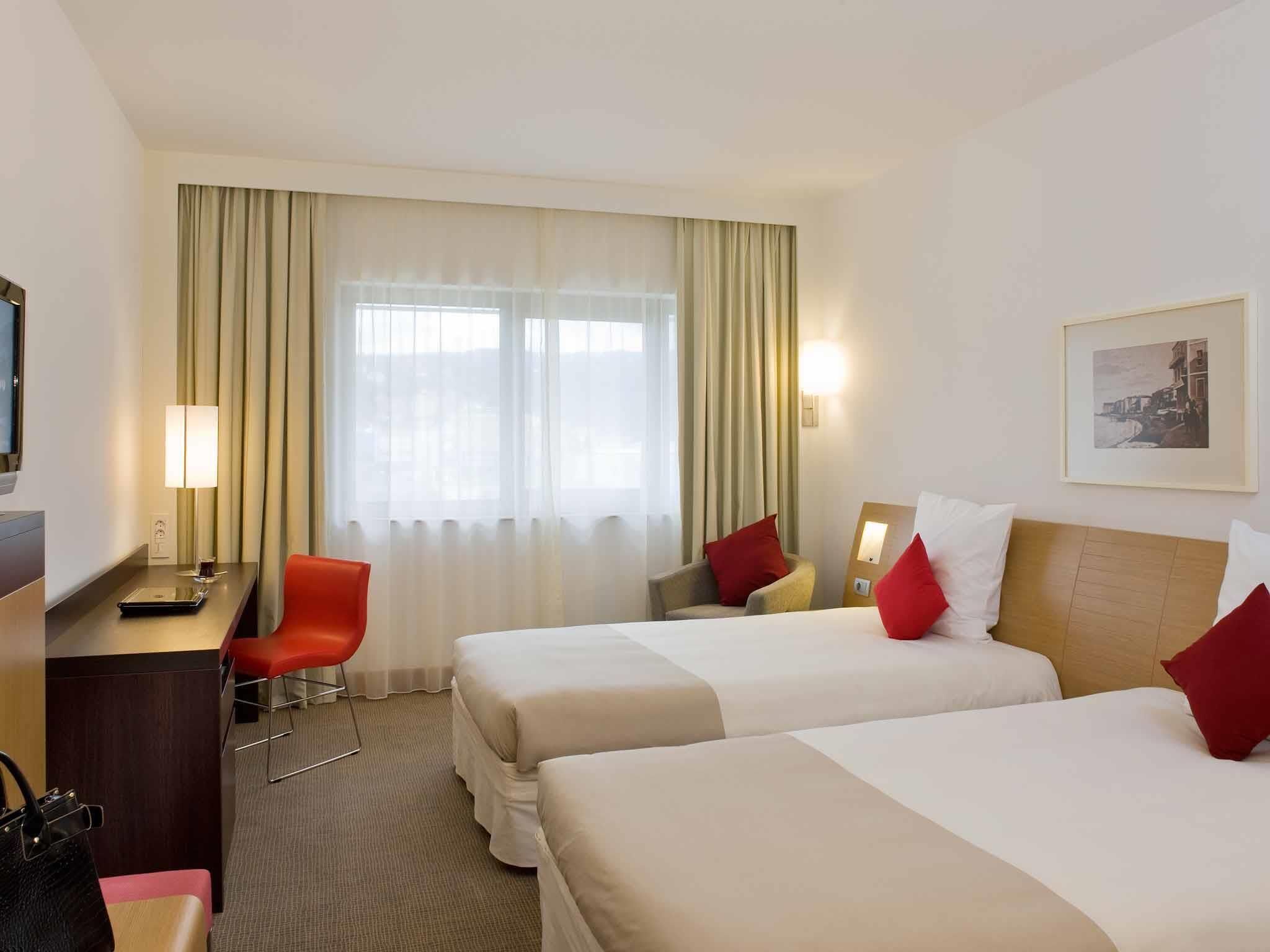 Chambre Supérieure, 2 lits une place